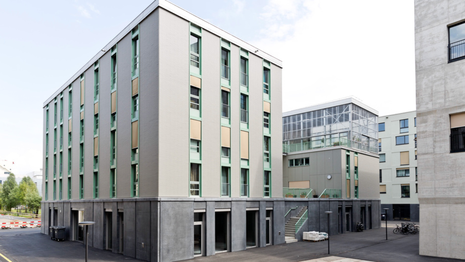 Wohnanlage MAW Haus J Zuerich Aussen Sohm HolzBautechnik Gesamtansicht